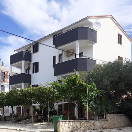Apartments Parać Petrcane Bagian luar foto