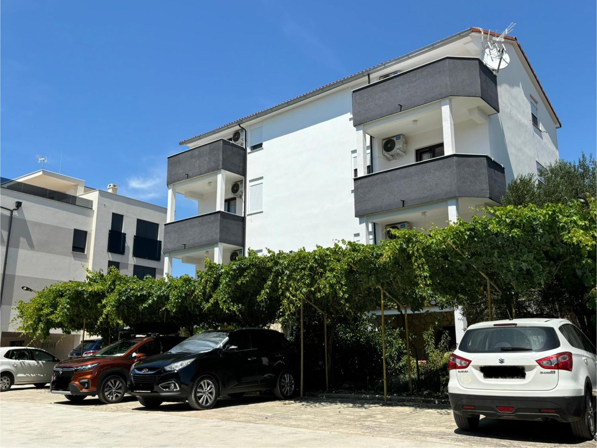 Apartments Parać Petrcane Bagian luar foto