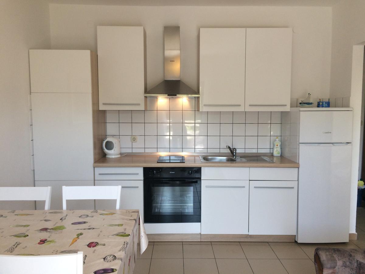 Apartments Parać Petrcane Bagian luar foto